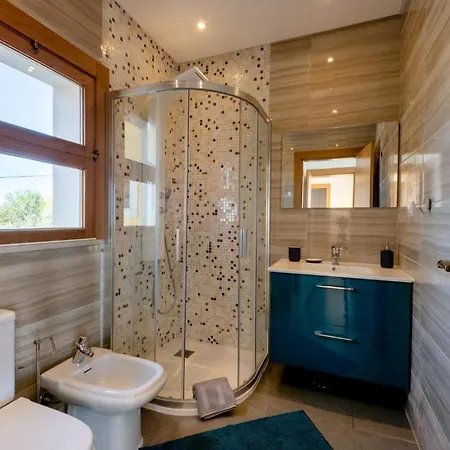 Sunny House Вилла Лоле