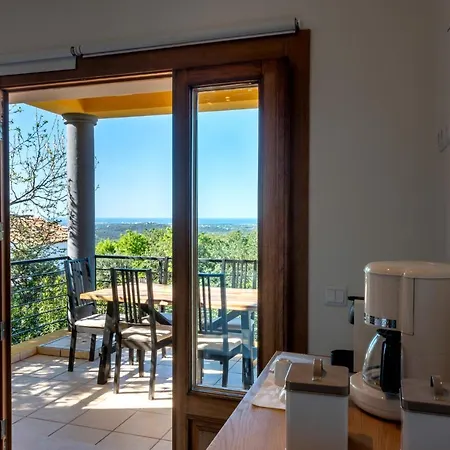 Sunny House 别墅 楼尔