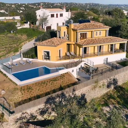 Sunny House Vila *